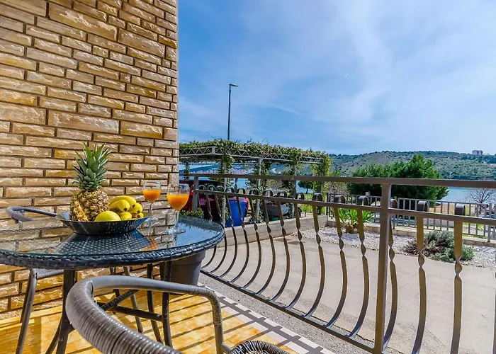 Marin Two Apartament