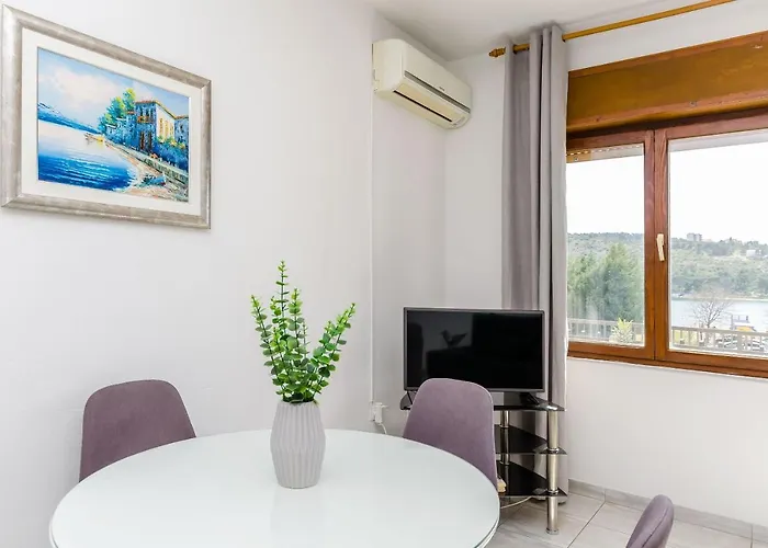 Apartament Marin Two *