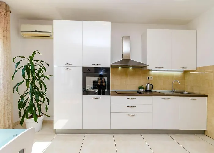 Marin Two Appartement